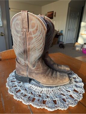 Ariat Round Up Square Toe Boots